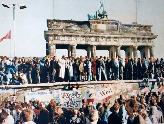 Nelson Mandela Freed & German Reunification