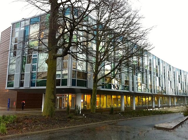 Dolly the Sheep Cloned at Roslin Institute