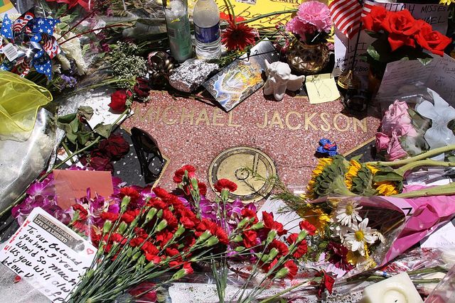 Michael Jackson Passes Away: The Day the Internet Froze