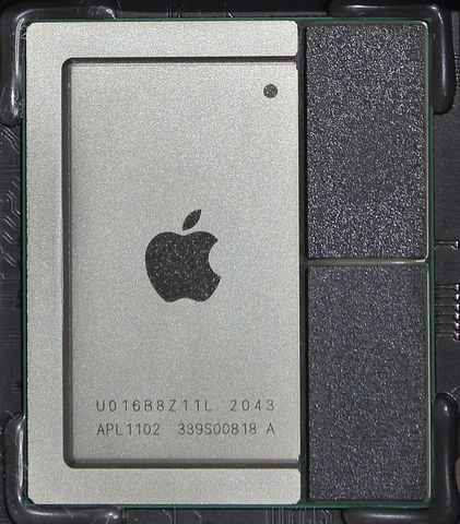 Apple M1 MacBook Air Dominates Laptops